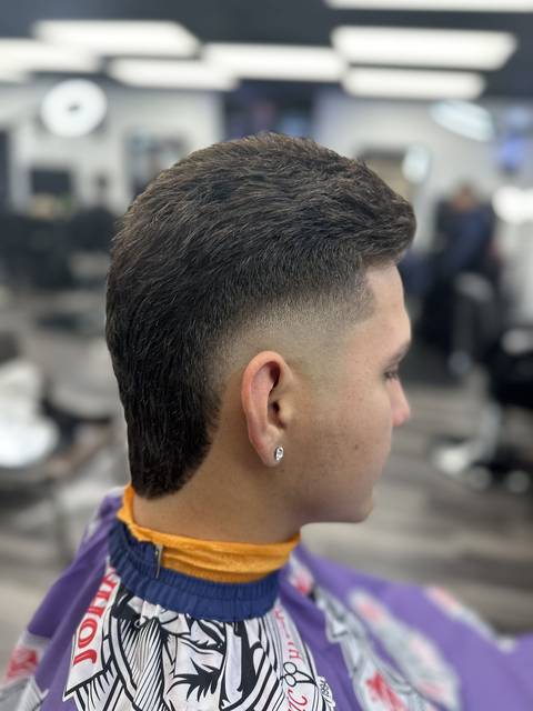 Clean mid fade side profile